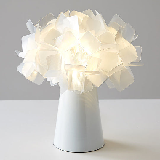 Origami Metal Flower Night Lamp: Decorative LED Accent Light for Living Room
