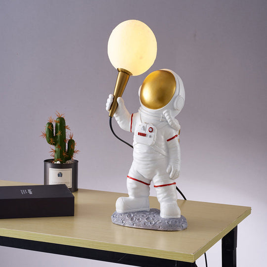 White Resin Spaceman Table Lamp - Creative Cartoon 1 Head Nightstand Light for Child's Room