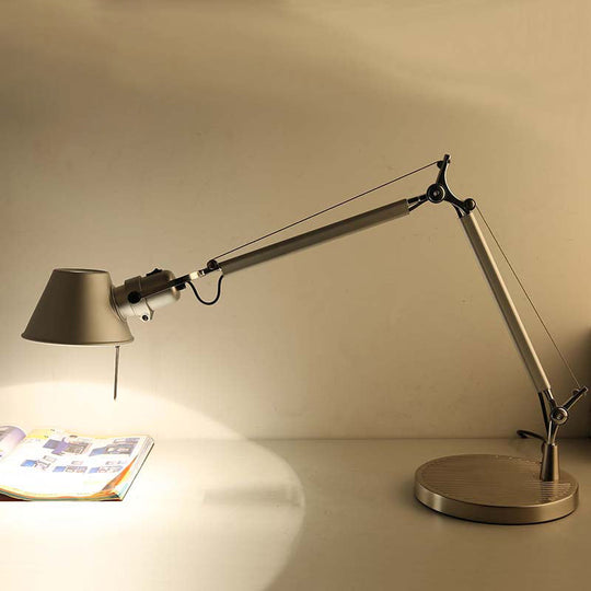 Industrial Telescopic Table Lamp: Silver Metal Reading Light with Tapered Shade