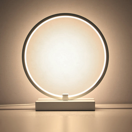 Minimalist Circular LED Night Table Lamp for Bedroom Décor