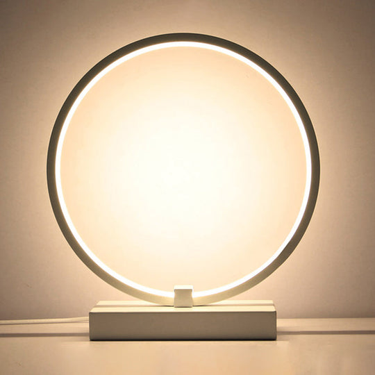 Minimalist Circular LED Night Table Lamp for Bedroom Décor