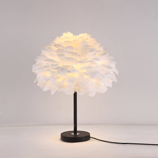 Contemporary Feather Flower Table Lamp - Single-Bulb Night Light for Bedroom