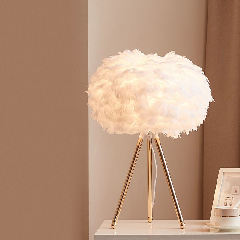 Nordic Style Feather Table Lamp - Spherical Accent Nightstand Light for Living Room
