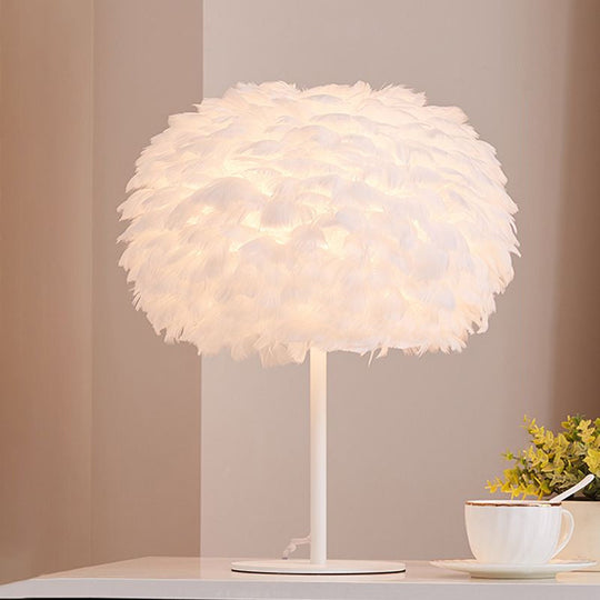 Nordic Style Feather Table Lamp - Spherical Accent Nightstand Light for Living Room
