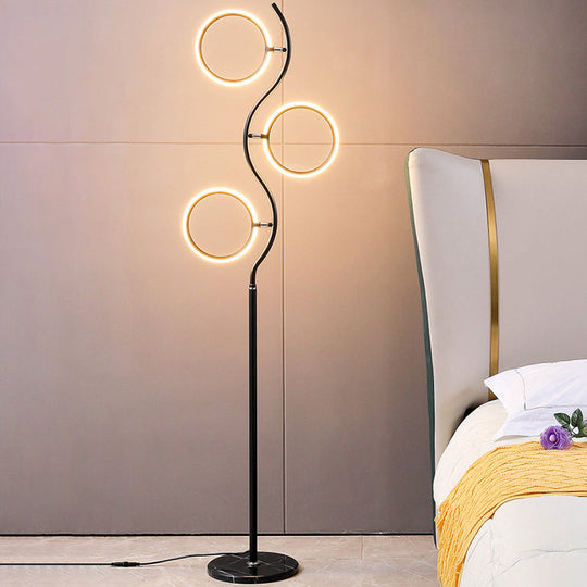 Rotatable 3-Head LED Floor Lamp - Artistic Metal Ring Shape for Bedroom