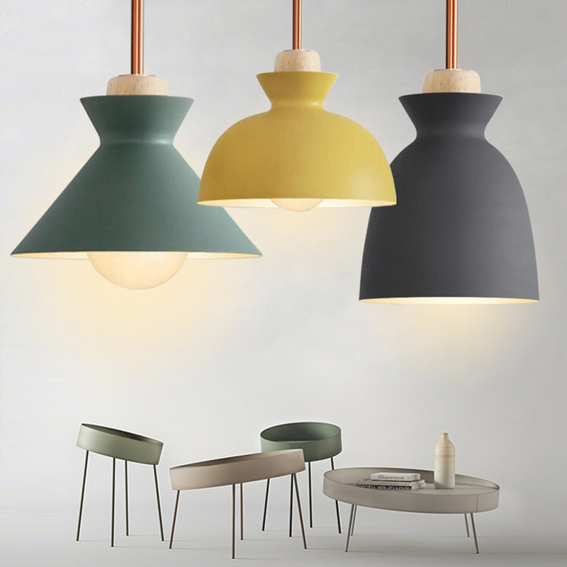Nordic Style Wooden Pendant Lamp with Metal Frame - Perfect for Restaurants and Modern Homes