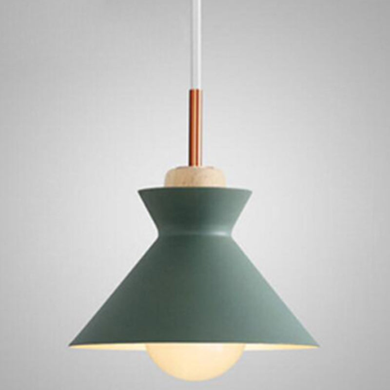 Nordic Style Wooden Pendant Lamp with Metal Frame - Perfect for Restaurants and Modern Homes
