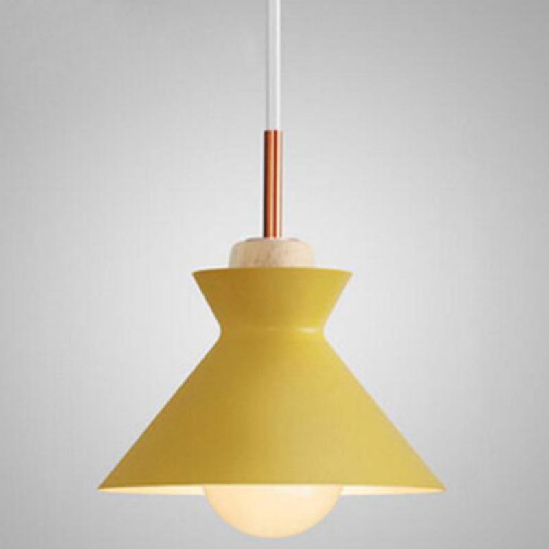 Nordic Style Wooden Pendant Lamp with Metal Frame - Perfect for Restaurants and Modern Homes