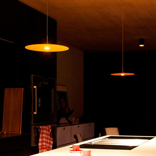 Minimalist Disk Pendant Lamp - Metallic LED Suspension Light Fixture for Decorative Diner Bars