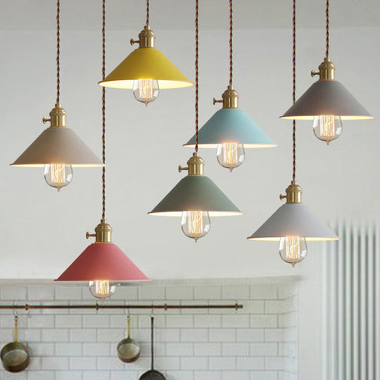 Tapered Metal Pendant Lamp for Modern Dining Room Lighting