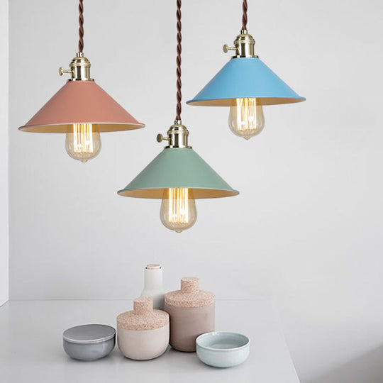 Tapered Metal Pendant Lamp for Modern Dining Room Lighting