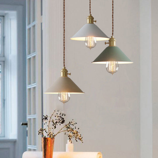 Tapered Metal Pendant Lamp for Modern Dining Room Lighting