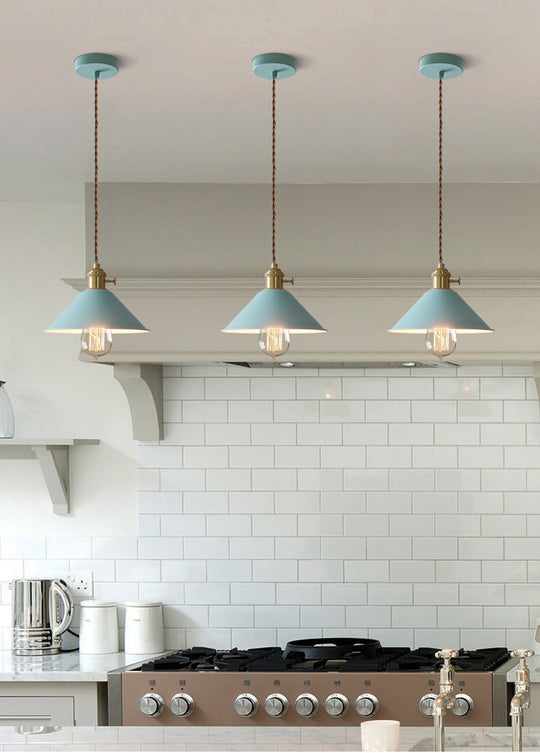 Tapered Metal Pendant Lamp for Modern Dining Room Lighting