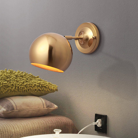 Postmodern Personality Wall Mounted Metal Wall Light for Bedroom