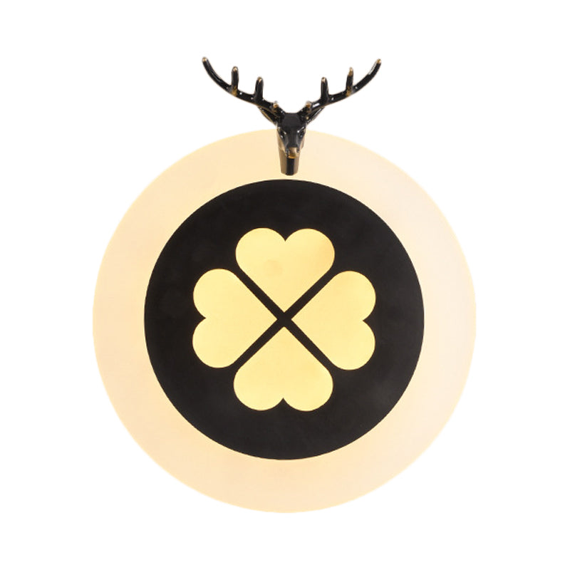 Brass/Black Metal Circle Sconce with Lucky Clover Pattern - LED Wall Light for Tradition Living Room