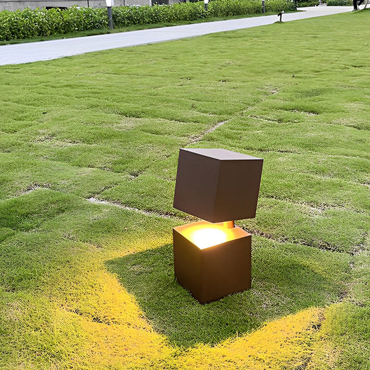 Modern Black Geometric Solar Lawn Light