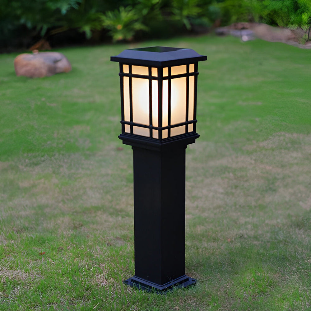 Black Solar Pathway Bollard Lights with Three-Step Dimming