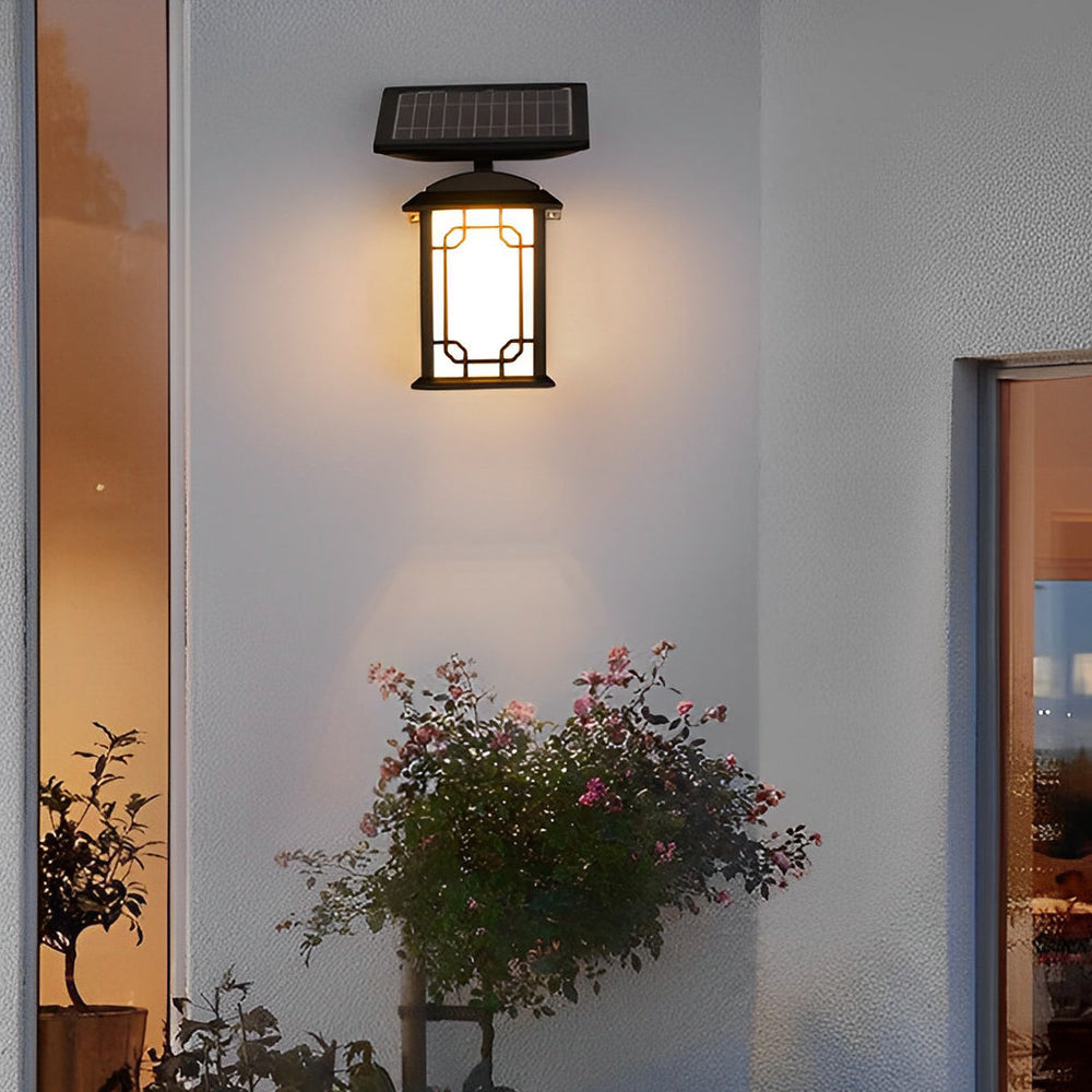 Vintage Black Solar LED Outdoor Wall Light with Remote
