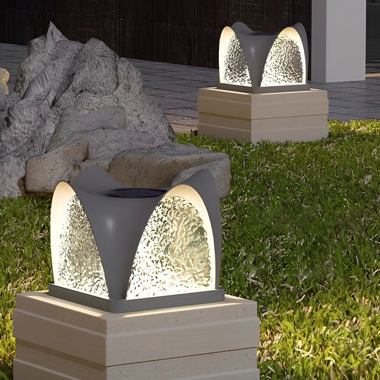 Creative Decor Waterproof Solar Post Cap Light