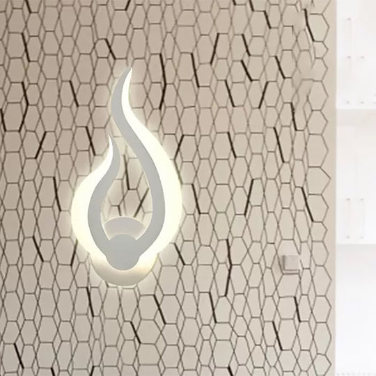 Stylish Fire-Shaped LED Wall Sconce for Kitchen and Dining Room