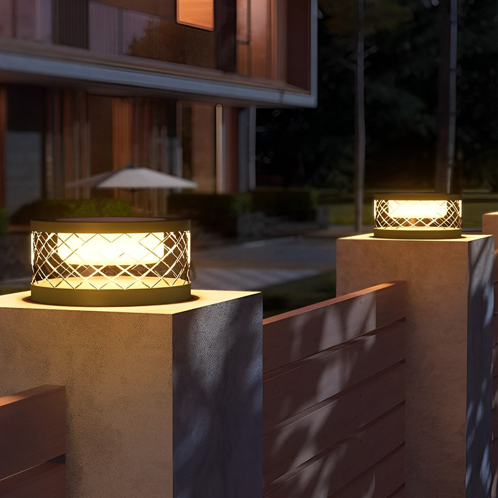 Round Creative Acrylic Waterproof Solar Post Cap Light