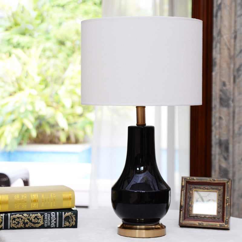 Modern Black Urn Metal Night Table Lamp for Study Room - 1-Light Desk Lamp