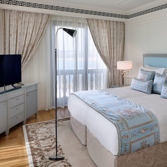 Modernist Black Gooseneck Floor Lamp for Living Room – Metallic Single Head Standing Light