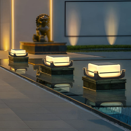 Waterproof LED Solar Deck Post Light Outdoor Fence Pillar Lamp