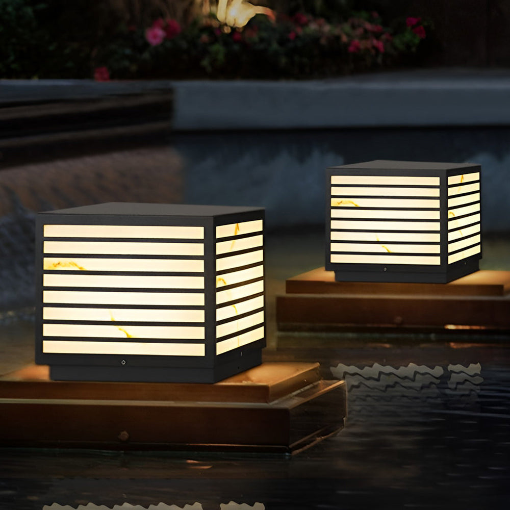 Square IP65 Waterproof LED Solar Outdoor Deck Post Pillar Light