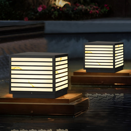 Square IP65 Waterproof LED Solar Outdoor Deck Post Pillar Light