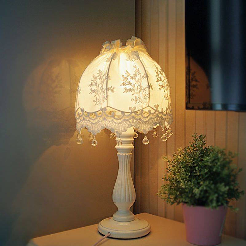 Pastoral Dome Night Table Lamp: White Lace Decor, Perfect for Girls' Bedroom Nightstand