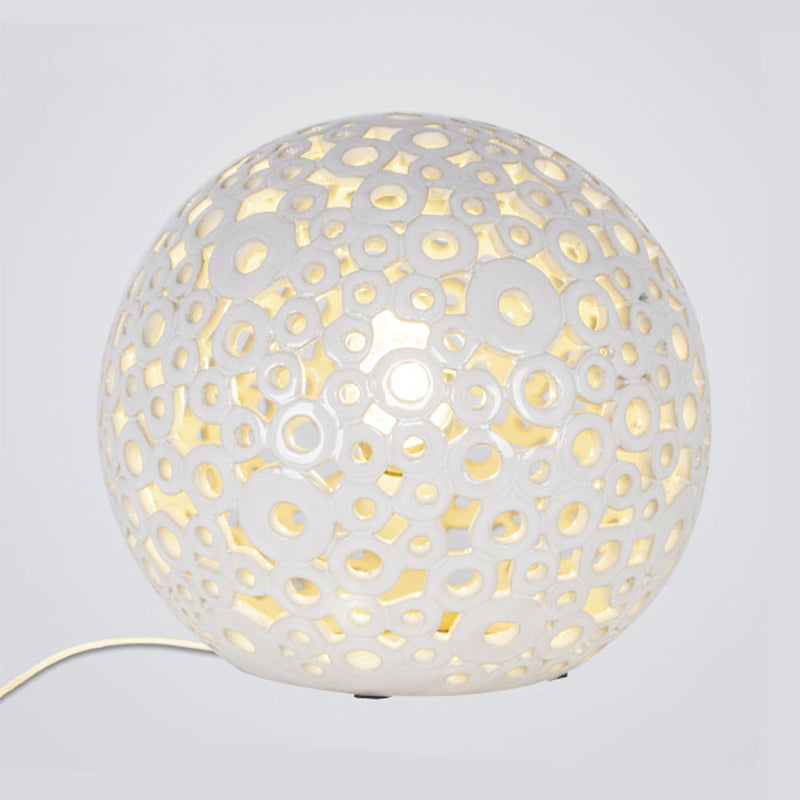 Modern White Hollow-Out Globe Table Light Ceramic Night Lamp for Bedroom