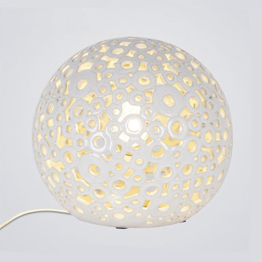 Modern White Hollow-Out Globe Table Light Ceramic Night Lamp for Bedroom