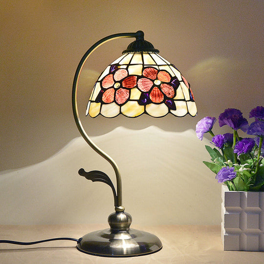 Red Shell Nightstand Lamp: Natural Mediterranean Style, Flower Pattern Design, 1 Head