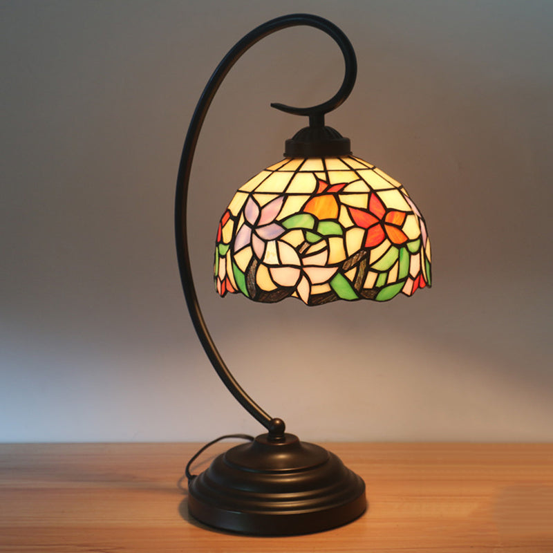 Blossom Pattern Tiffany Glass Desk Lamp - Pink/Orange 1-Head Night Table Light for Bedroom