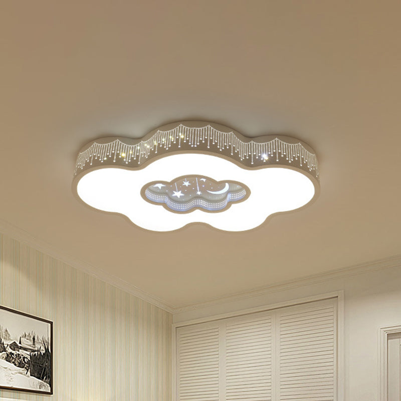 Nordic LED Flush Mount Ceiling Light in Cloud Design - White/Warm Light