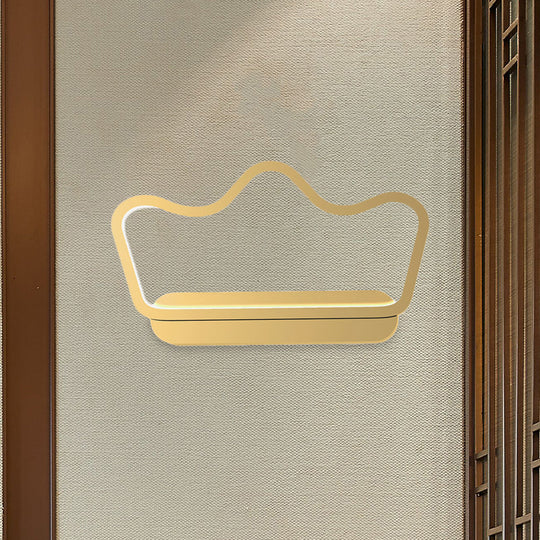 Nordic Style LED Wall Lamp in Black/Gold for Kids Bedside with Iron Bear/Crown Frame