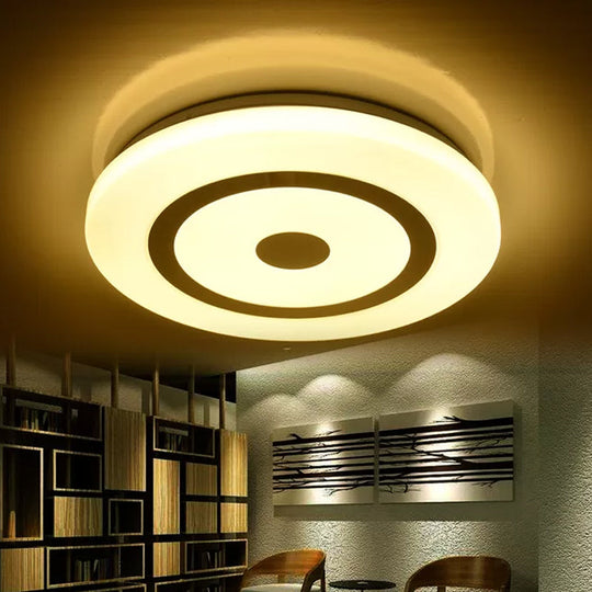 15"/19" Contemporary Acrylic LED Round Flush Mount Fixture for Bedroom Lighting in Black and White