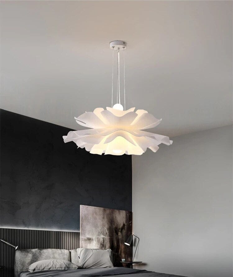 Zoey Flower Pendant Light – Elegant Floral-Inspired Lighting Fixture