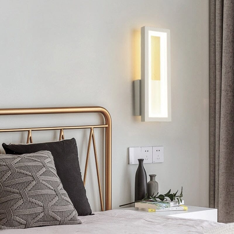 Freya Nordic Wall Light