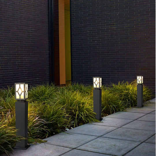 Opal Courtyard Lamp: Enhance Your Outdoor Space with Classic Elegance