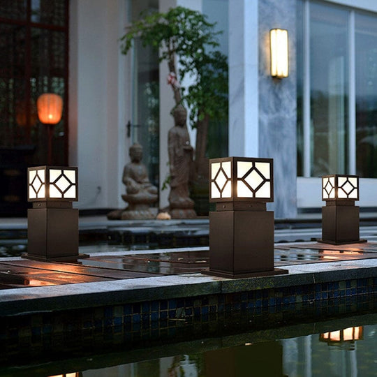 Opal Courtyard Lamp: Enhance Your Outdoor Space with Classic Elegance