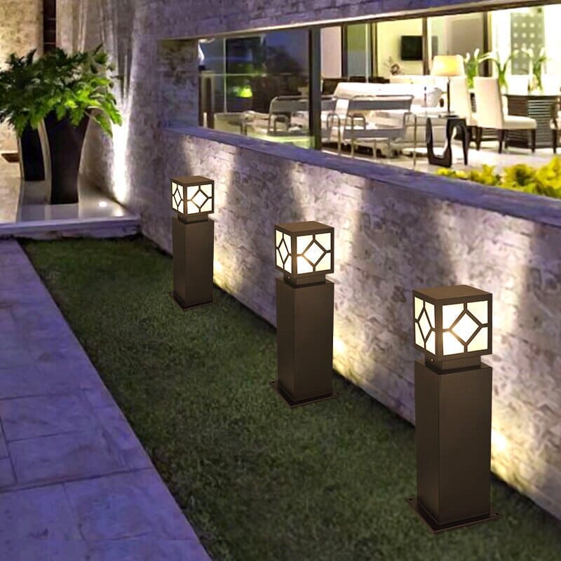 Opal Courtyard Lamp: Enhance Your Outdoor Space with Classic Elegance