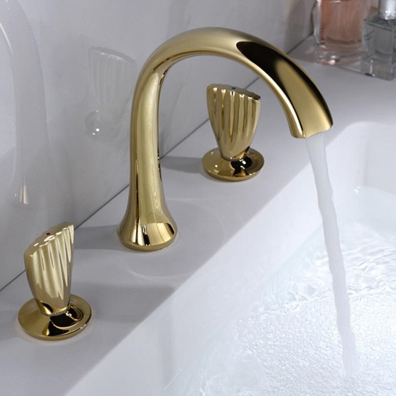 Bathroom basin brass faucet Rose Gold double handle faucet Gold Tap luxury Basin Mixer Hot And Cold shower room sink Faucet