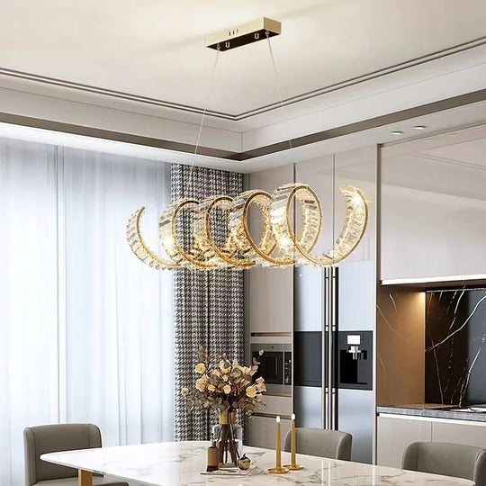 Victoria Spiral Crystal Chandelier – Golden Luxury Dining Lamp