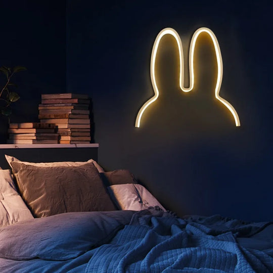 Lily USB Wall Light - Adorable Glow for Kids' Room Ambiance