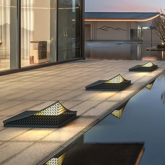 Industrial Solar LED Garden Light with Mesh Design