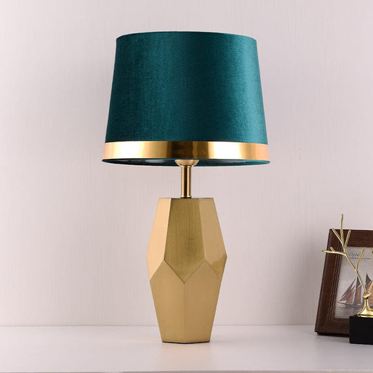 Alkaid Table Lamp – Minimalist, Modern, & Luxury Design