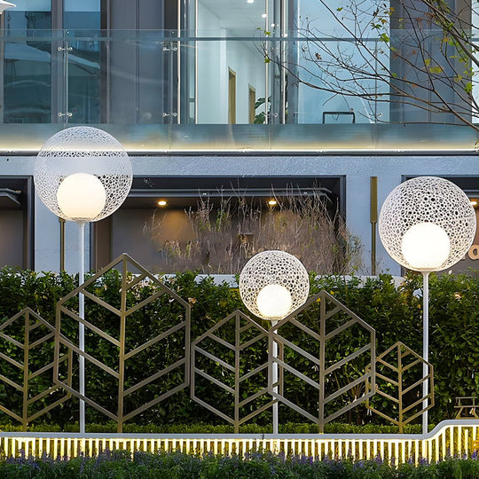 Elegant Dandelion Sphere Outdoor Pole Light