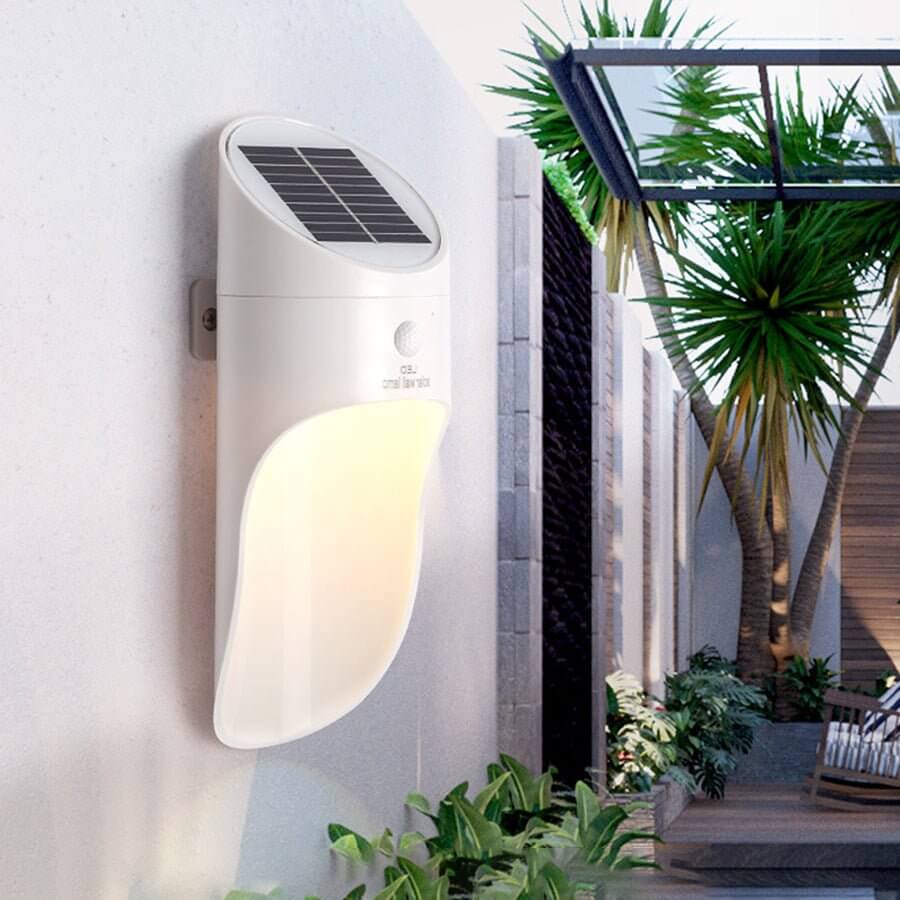 European Style Solar LED Outdoor Wall Lamp